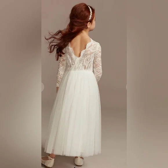 David’s Bridal Flower girl dress - Picture 2 of 6